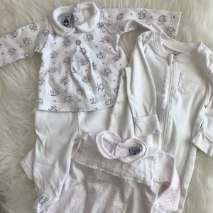Bundle of 3 one outfits for baby (0-3 months)
